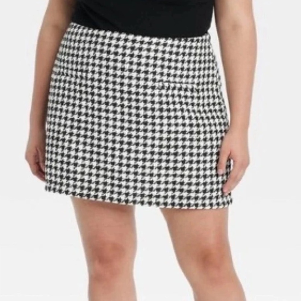 NWT A New Day New With Tags Black and Cream Houndstooth Mini Skirt